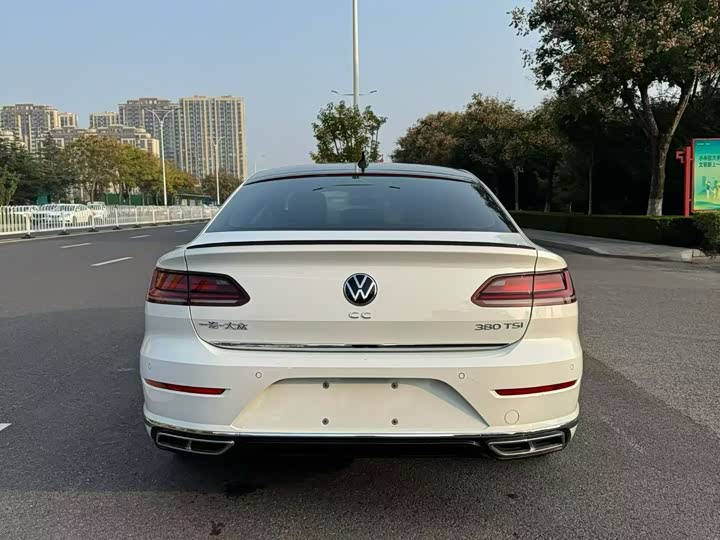 Фото 5 - Volkswagen CC