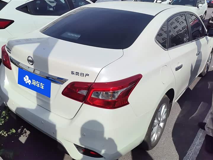 Фото 3 - Nissan Sylphy