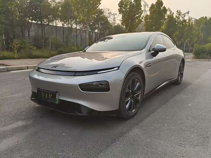 Фото 1 - XPeng P7