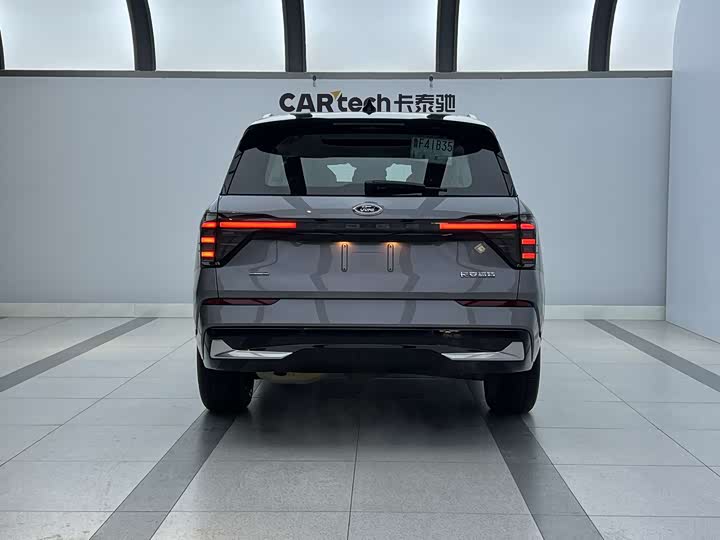 Фото 2 - Ford Edge