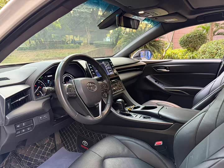 Фото 4 - Toyota Avalon