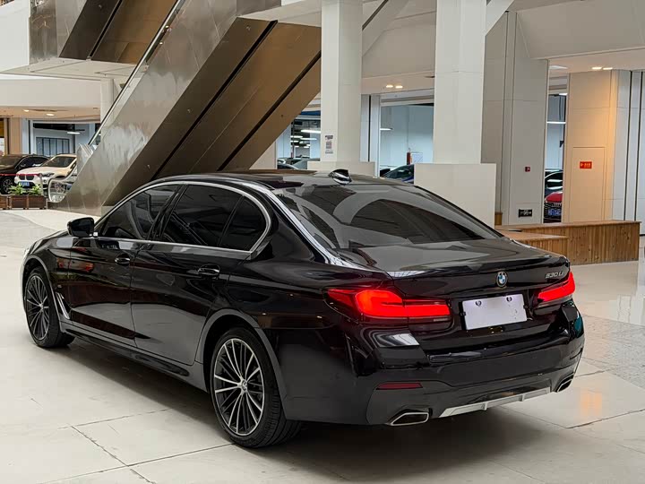 Фото 4 - BMW 5 Series