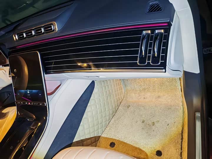 Фото 7 - Mercedes-Benz S-Class