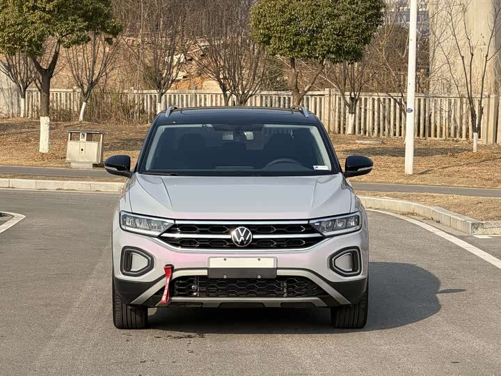 Фото 2 - Volkswagen T-Roc