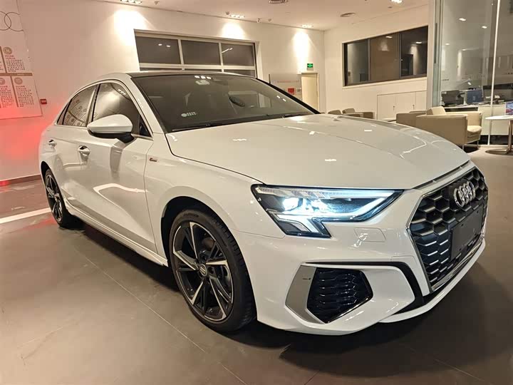 Фото 4 - Audi A3