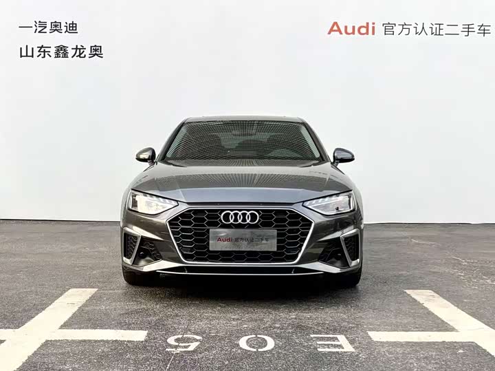 Фото 2 - Audi A4L