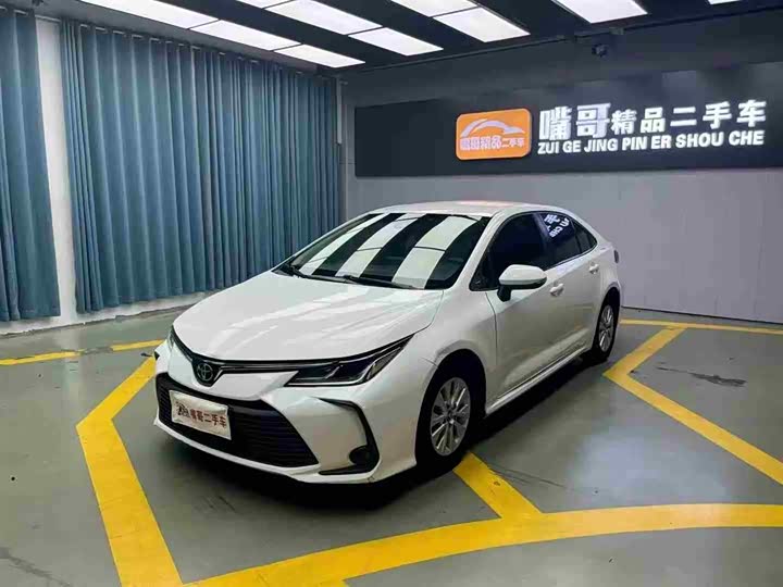 Фото 1 - Toyota Corolla