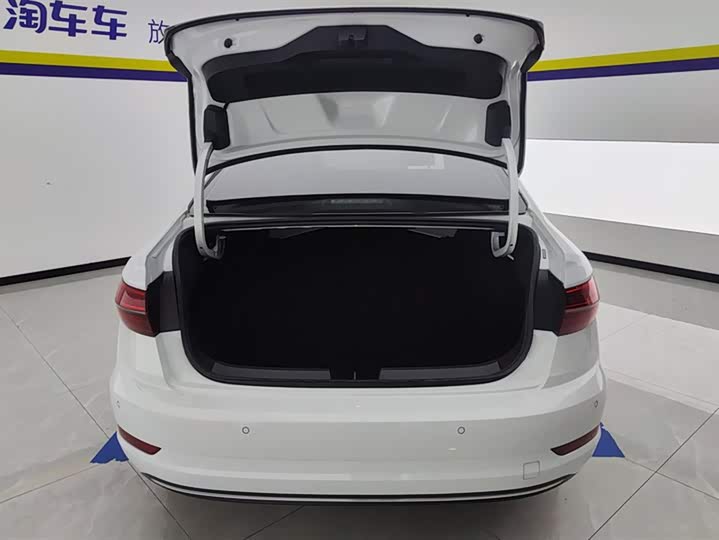 Фото 4 - Volkswagen Sagitar L