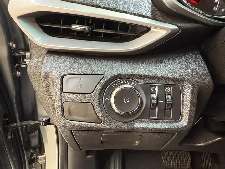 Фото 9 - Chevrolet Orlando