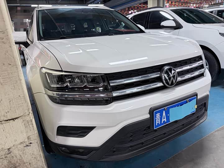 Фото 3 - Volkswagen Tharu