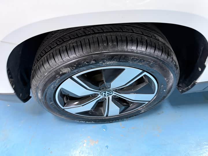 Фото 7 - Volkswagen Tharu