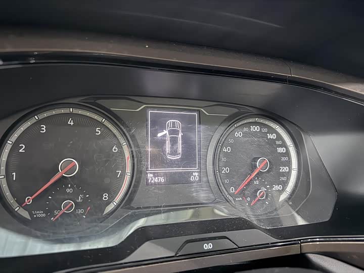 Фото 8 - Volkswagen Tharu