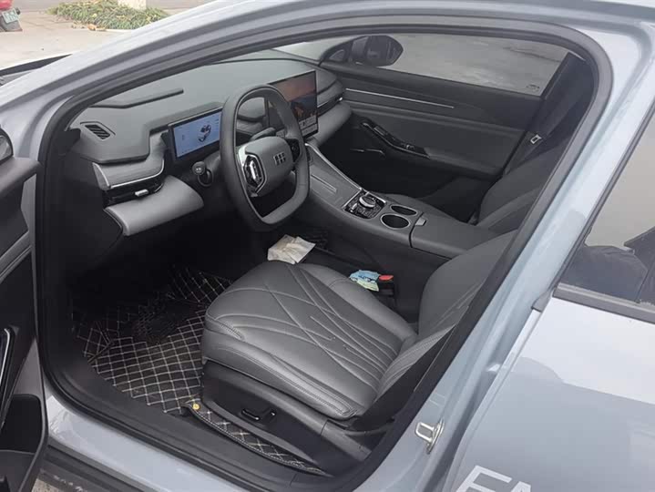 Фото 9 - Geely Galaxy L6