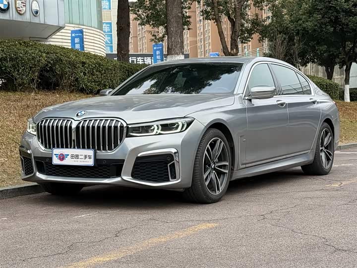 Фото 1 - BMW 7 Series