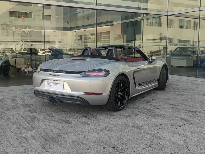 Фото 8 - Porsche 718