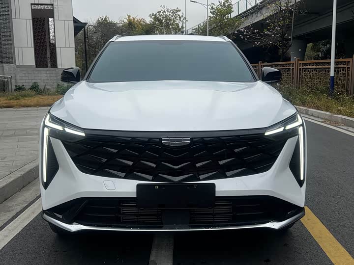 Фото 2 - Geely Atlas