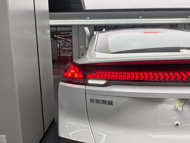 Фото 6 - Changan Deepal SL03