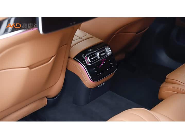 Фото 9 - Mercedes-Benz S-Class