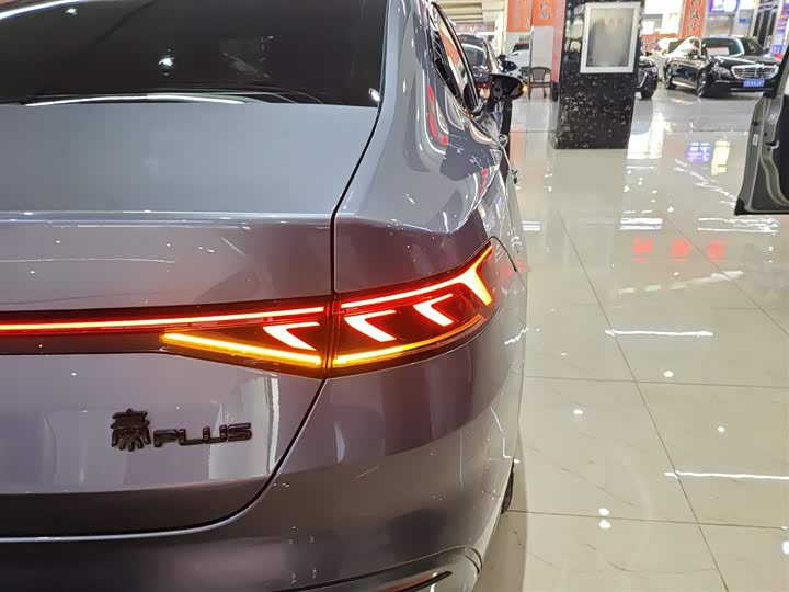 Фото 8 - BYD Qin Plus