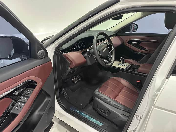 Фото 9 - Land Rover Range Rover Evoque L