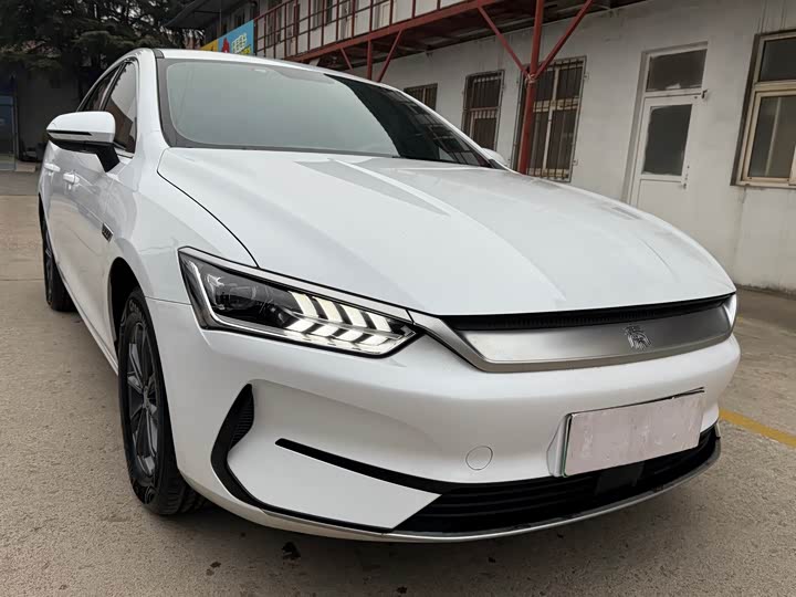 Фото 4 - BYD Qin Plus