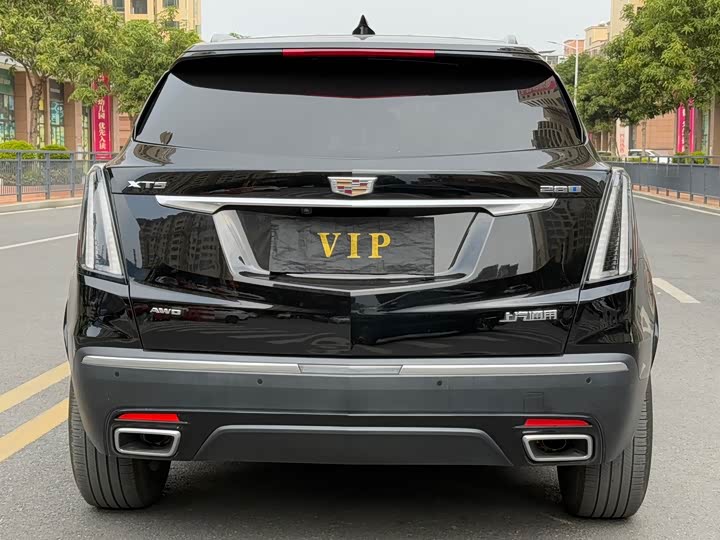 Фото 4 - Cadillac XT5