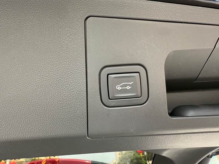 Фото 5 - Cadillac XT5