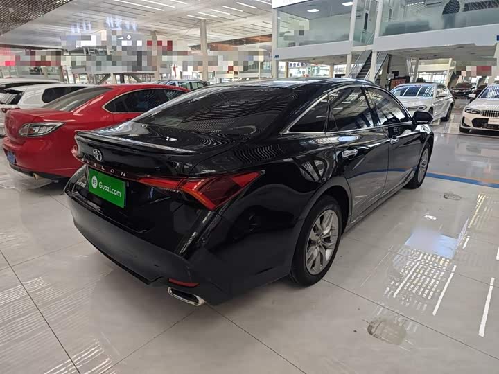 Фото 7 - Toyota Avalon