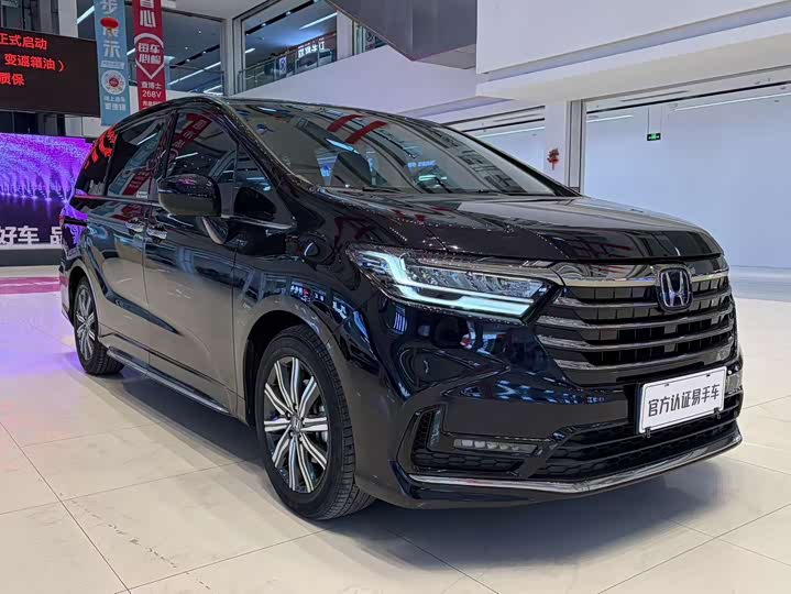 Фото 3 - Honda Odyssey