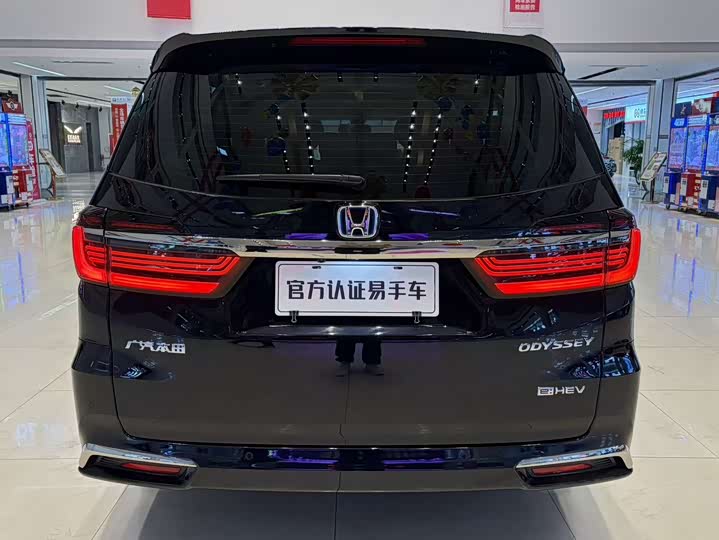 Фото 6 - Honda Odyssey