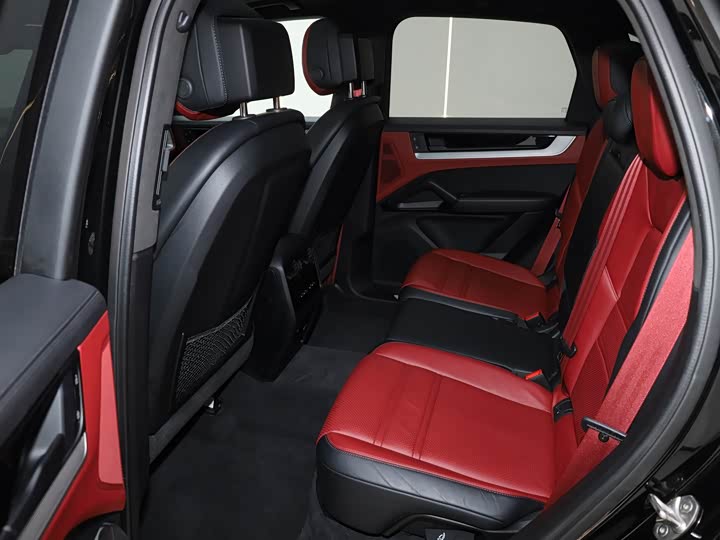 Фото 6 - Porsche Cayenne