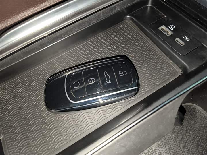 Фото 9 - Chery Tiggo 8 Pro