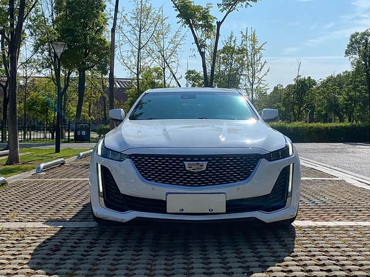 Фото 2 - Cadillac CT5