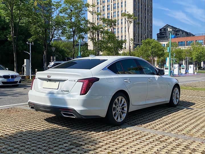Фото 6 - Cadillac CT5