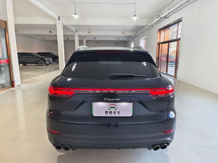 Фото 5 - Porsche Cayenne Hybrid