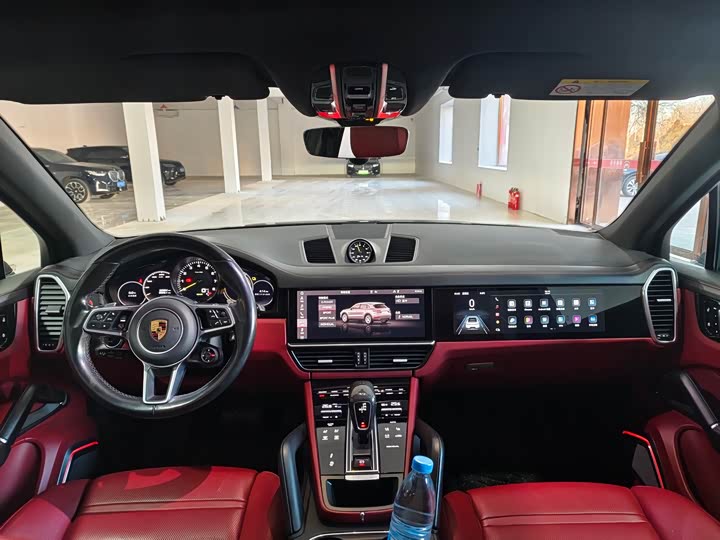 Фото 9 - Porsche Cayenne Hybrid