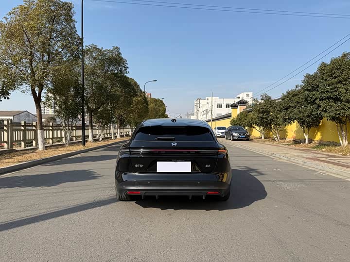 Фото 7 - Nio ET5T