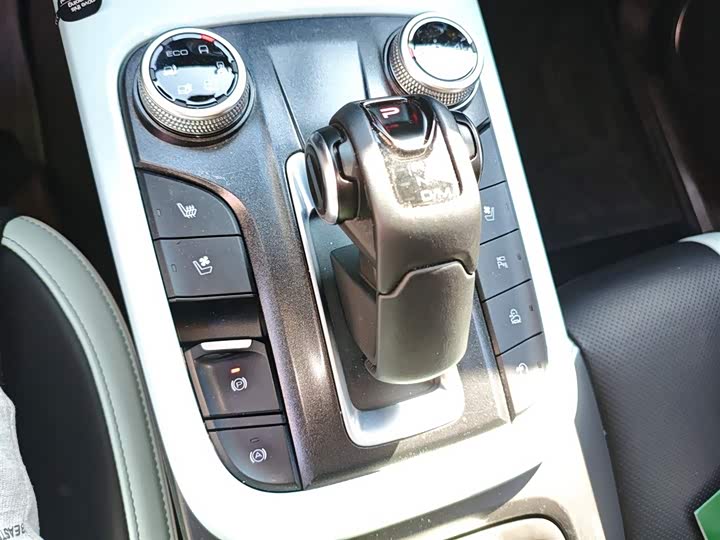 Фото 7 - Tank 300