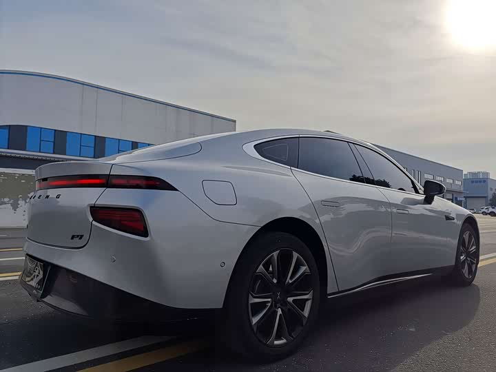 Фото 7 - XPeng P7