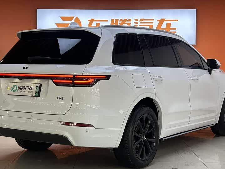 Фото 6 - LiXiang One