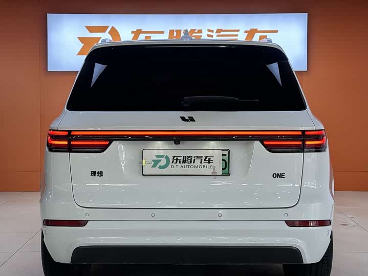 Фото 7 - LiXiang One