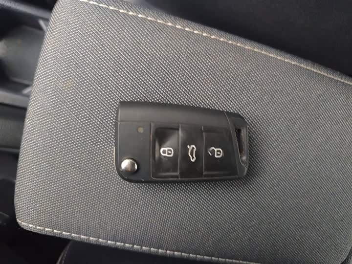 Фото 9 - Volkswagen Lavida