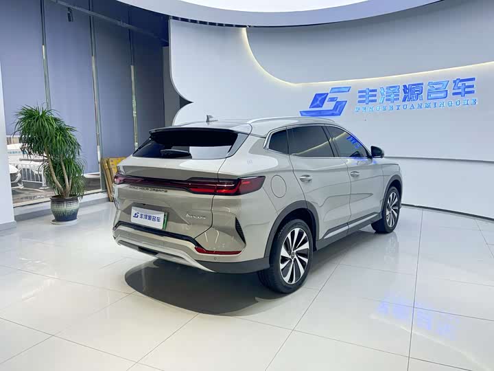 Фото 3 - BYD Song Plus Hybrid/EV