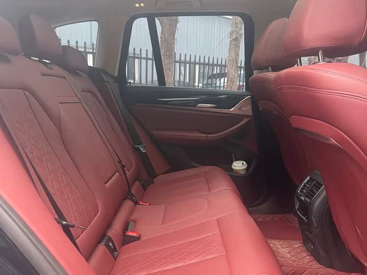 Фото 6 - BMW iX3