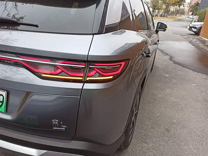 Фото 8 - BYD Song L DM-i Hybrid