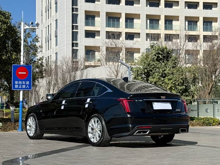 Фото 9 - Cadillac CT5