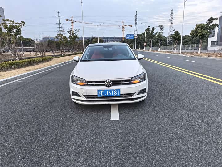 Фото 2 - Volkswagen Polo