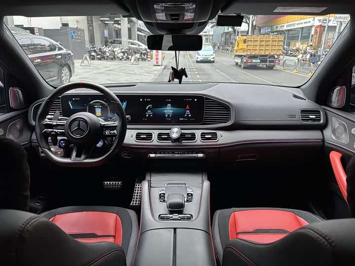 Фото 8 - Mercedes-Benz GLE-Class AMG