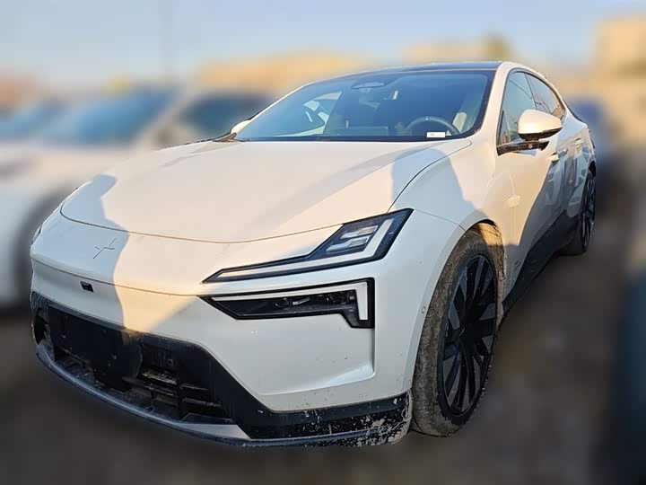 Фото 3 - Polestar 4