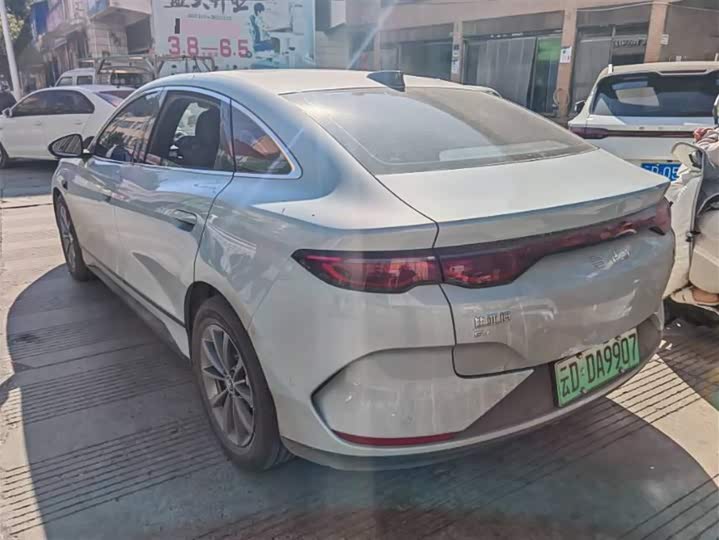 Фото 3 - BYD Qin L